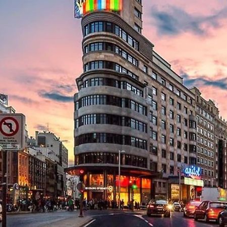 Alegria Urbana Cerca De Calle Alcala Madrid Kültér fotó